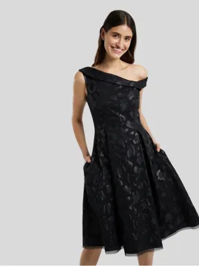 Cocktailkleid mit Muster