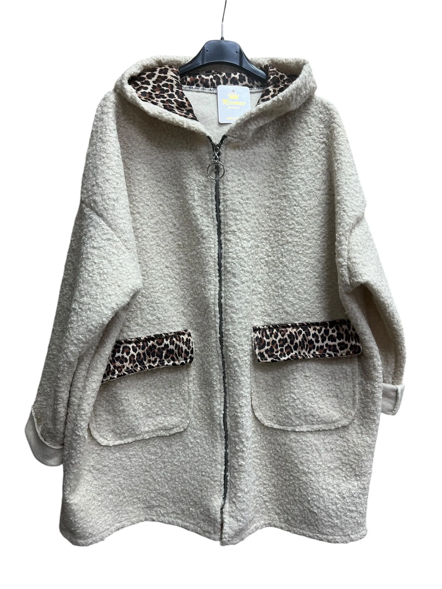 Frotteejacke mit Kapuze und Leopardendetails