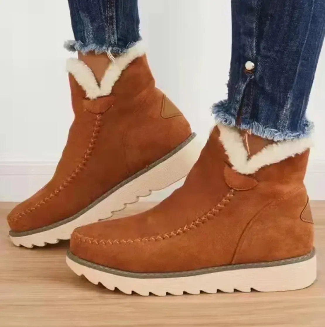Heidi-Mode | Flache Wildleder Stiefeletten mit Fell für Damen