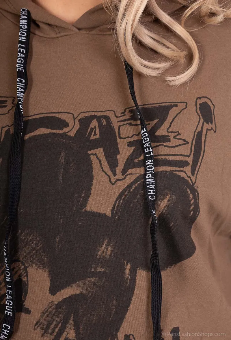 Kamelfarbenes Kapuzen-Sweatshirt mit Graffiti (T05557)