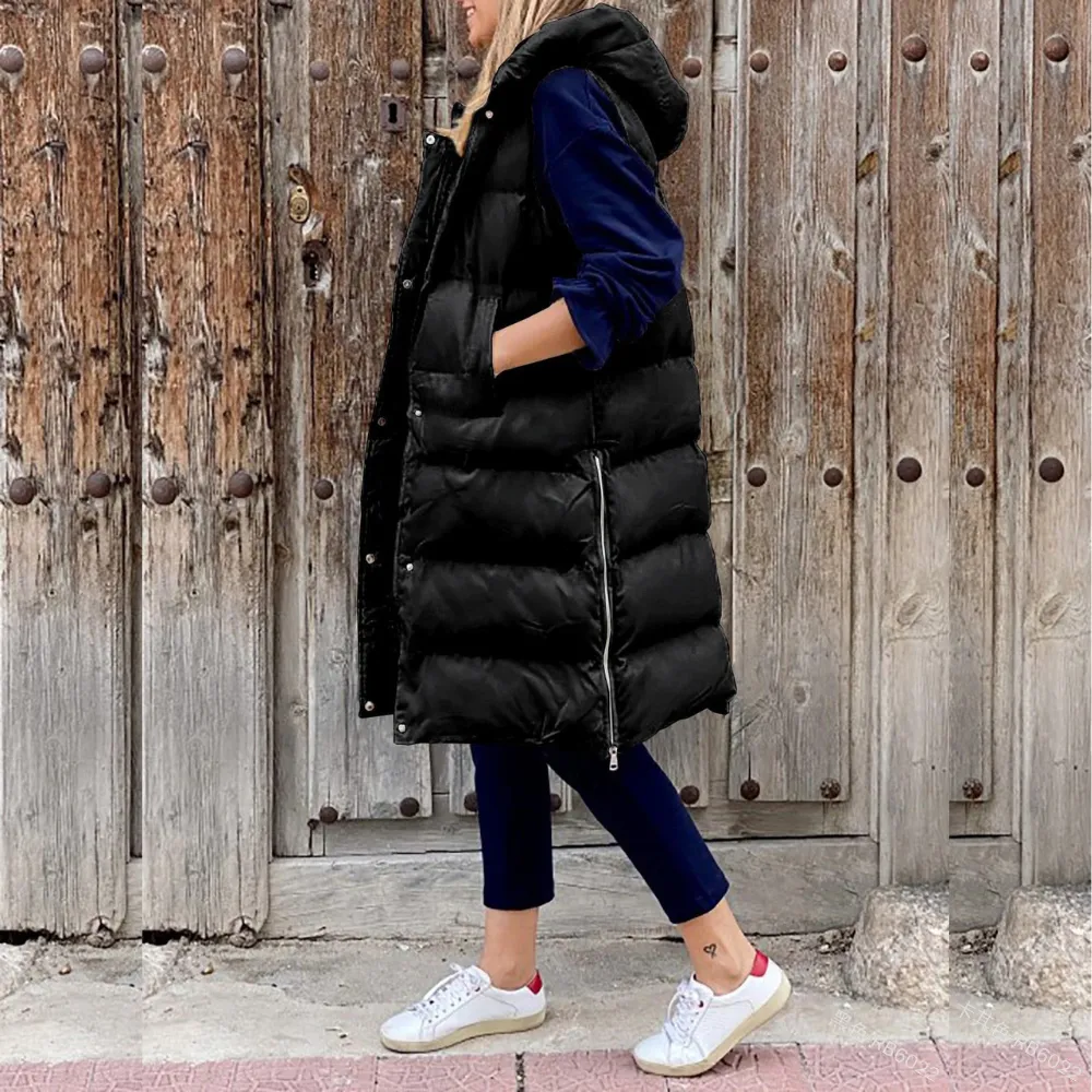 Lange, moderne Jacke mit Kapuze