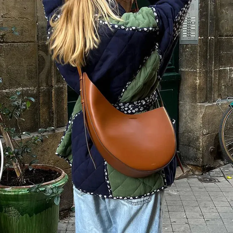 Rasina | Damen Gequiltete Oversized Jacke mit Taillengürtel und Großen