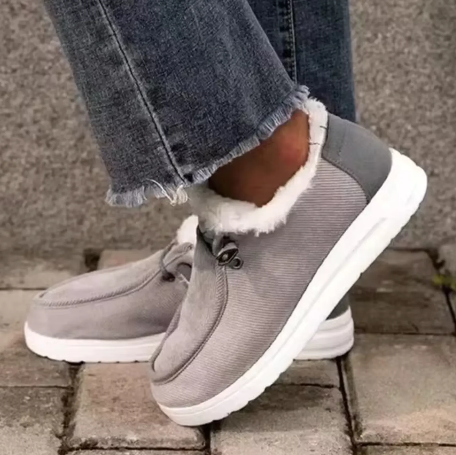 – Stiefeletten aus Baumwollplüsch